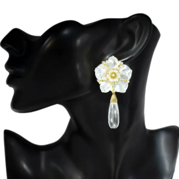 Citrine Jewelry | Stud Earrings*Alex Soldier Blossom Convertible Earrings with Quartz & Carved Mother Of Pearl