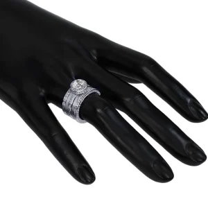 Halo*Alex Soldier Eternal Love Diamond Elevated Halo Engagement Ring