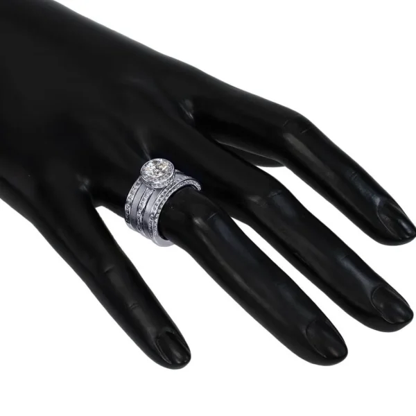 Halo*Alex Soldier Eternal Love Diamond Elevated Halo Engagement Ring