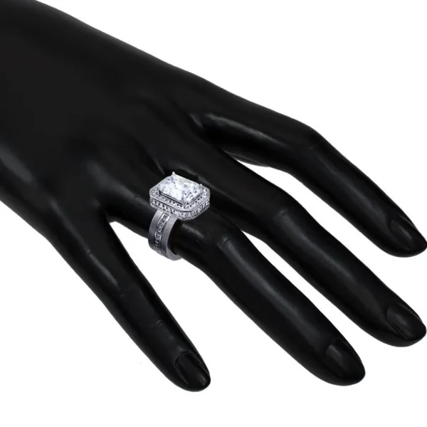 Halo*Alex Soldier Eternal Love Diamond Emerald Halo Engagement Ring