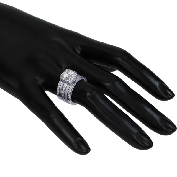 Halo*Alex Soldier Eternal Love Diamond Square Halo Engagement Ring