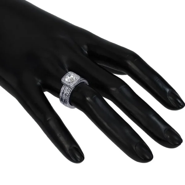 Halo*Alex Soldier Eternal Love Diamond Square Halo Engagement Ring