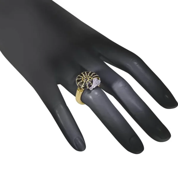 Designer Rings*Alex Soldier Gold Little Snail Ring with White Diamonds