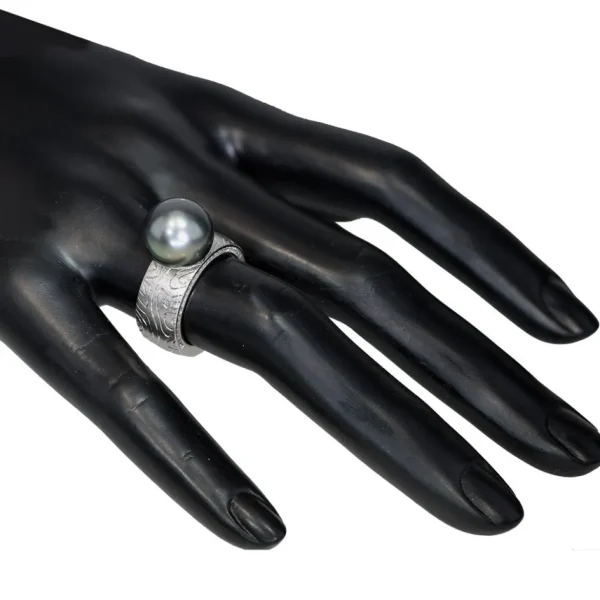 Designer Rings | Pearl Rings*Alex Soldier Gold Ring with Tahitian Grey Pearl and Diamonds