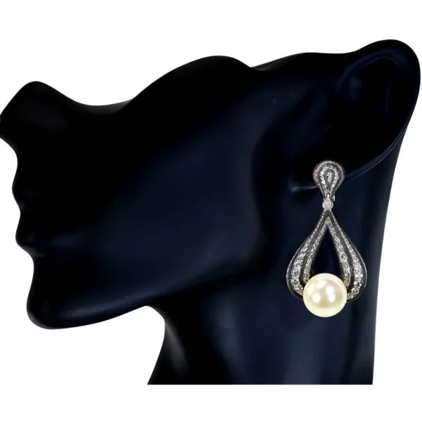 Pearl Earrings | Diamond Earrings*Alex Soldier Gold Twist Earrings With Pearl & White Diamonds