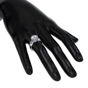 Halo | Gold Rings*Alex Soldier Modern Sensuality Diamond Halo Hope Engagement Ring