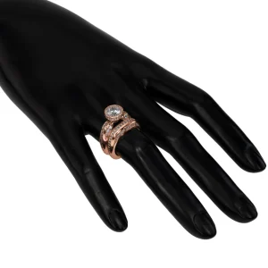 Halo | Gold Rings*Alex Soldier Modern Sensuality Diamond Halo Grace Engagement Ring