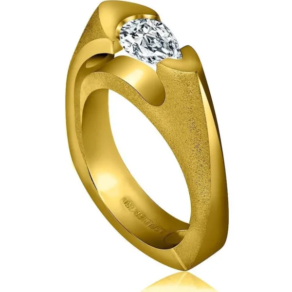 Modern & Elegant | Solitaire*Alex Soldier Passion Diamond Engagement Ring