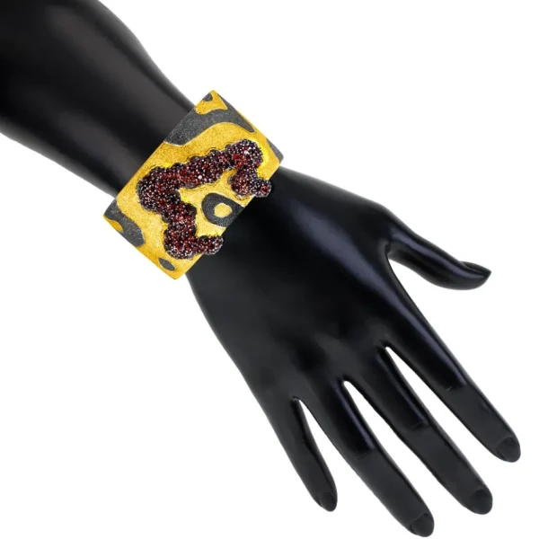 Cuff Bracelets*Alex Soldier Silver Cora Pattern Cuff Bracelet with Red Garnet