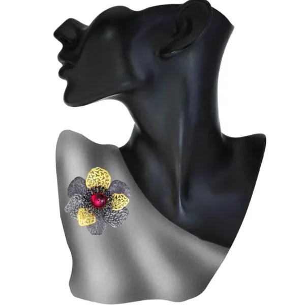 Pendants | Other Brooches*Alex Soldier Silver Coronaria Brooch/Pendant with Sapphire & Spinel