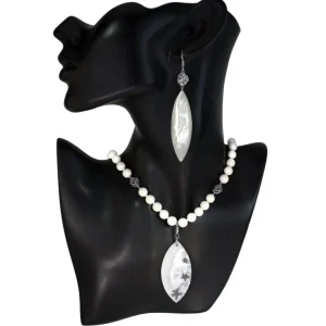Pearl Necklaces*Alex Soldier Silver Meteorite Necklace with Mother of Pearl & Coral