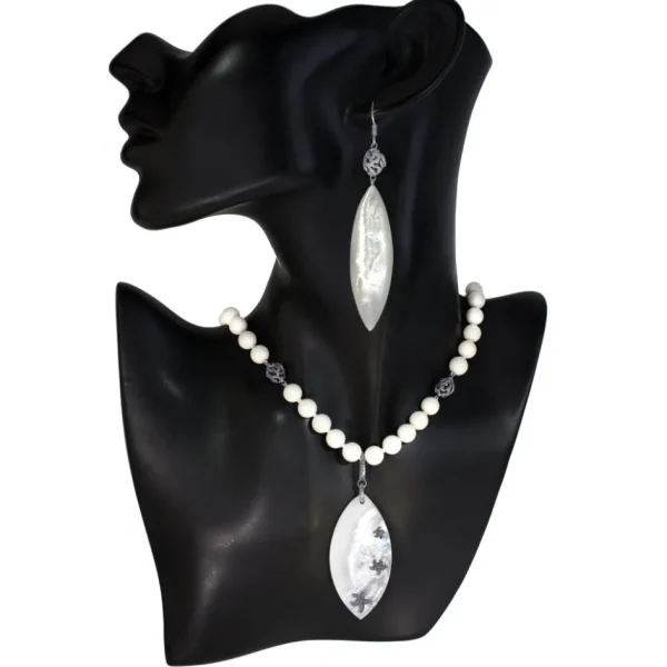 Pearl Necklaces*Alex Soldier Silver Meteorite Necklace with Mother of Pearl & Coral